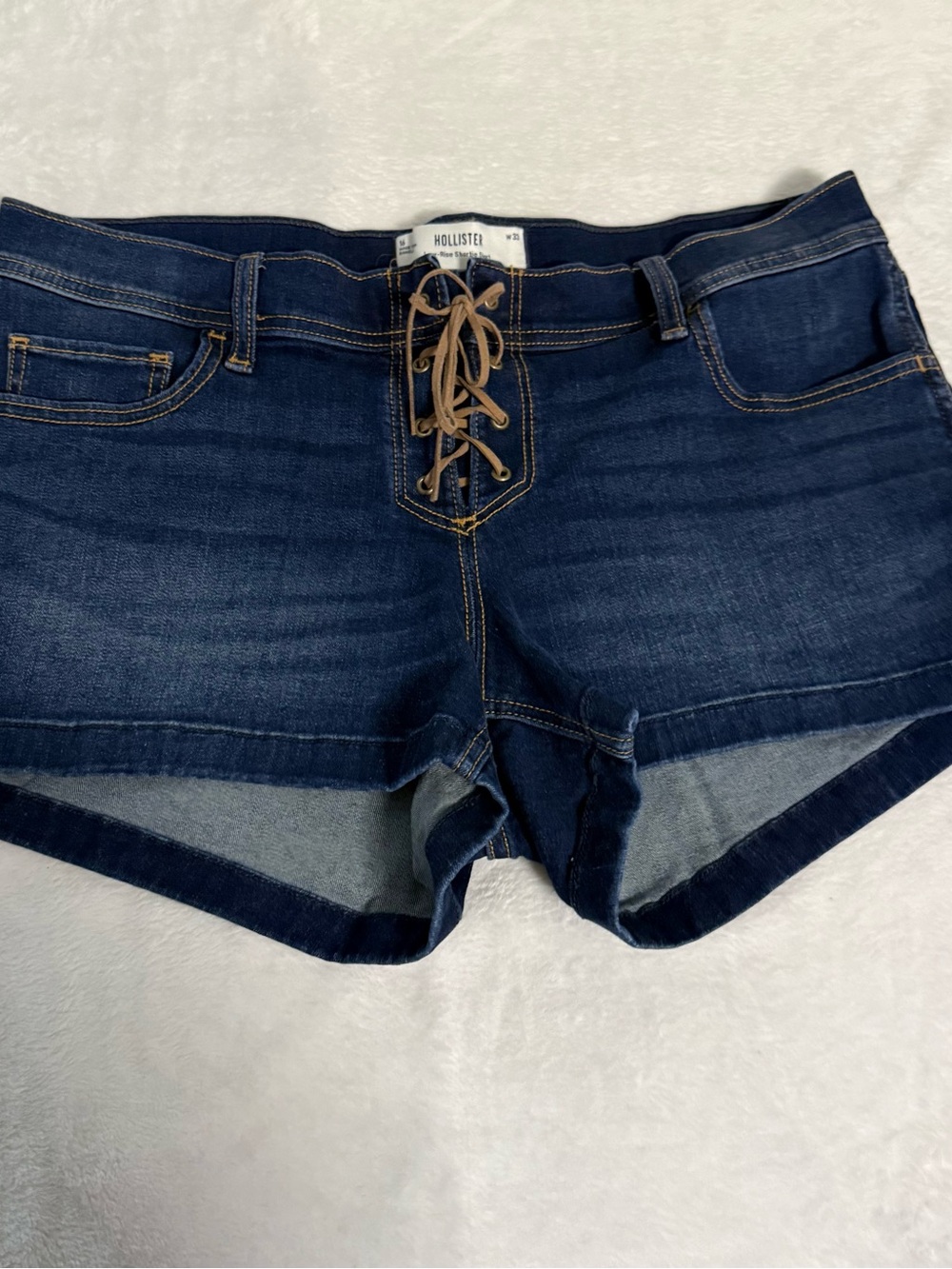 Hollister Low Rise Shortie Shorts Women’s 16 W33 Lace Up Dark Wash Y2K Style